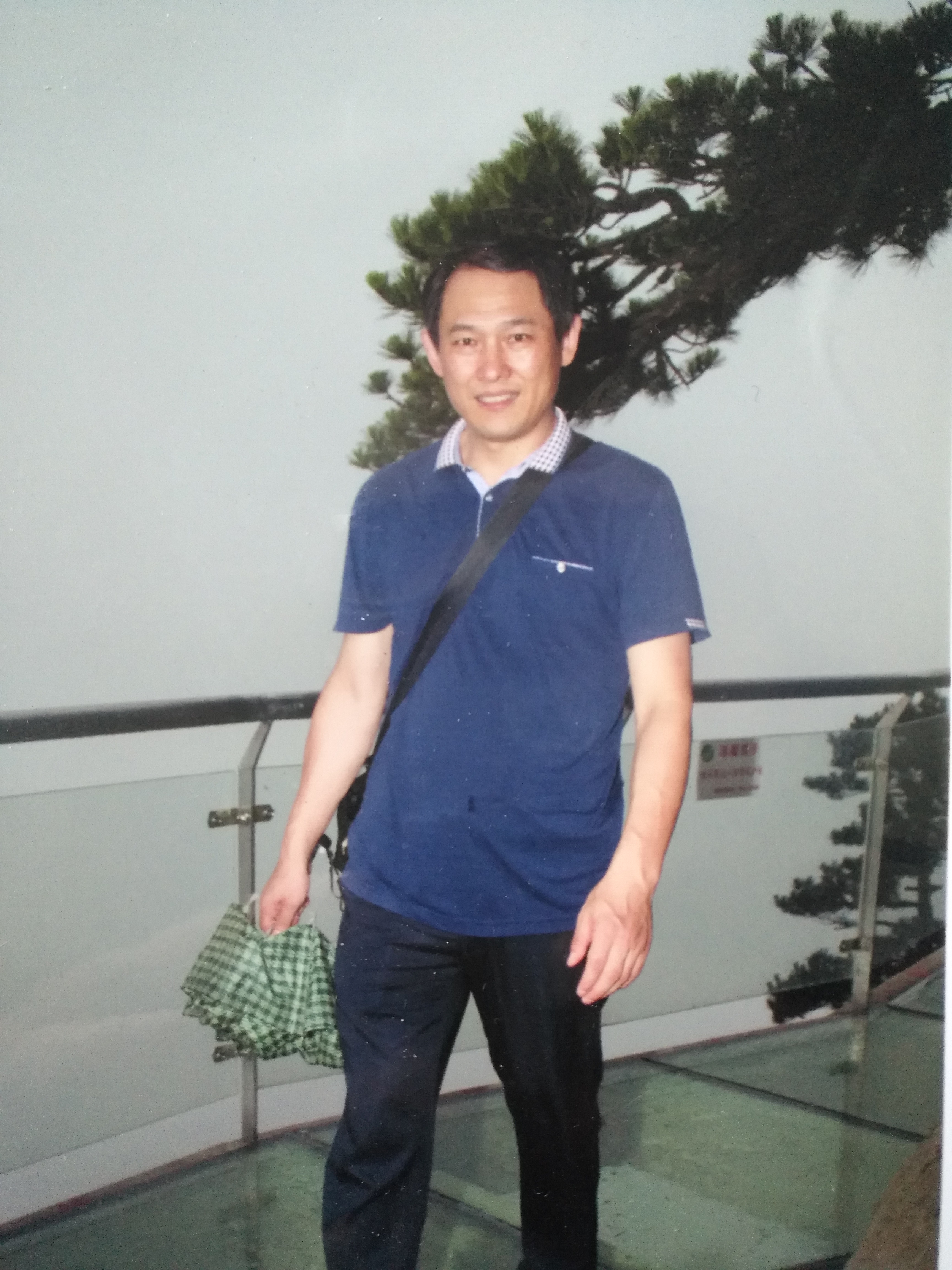 胡明俊