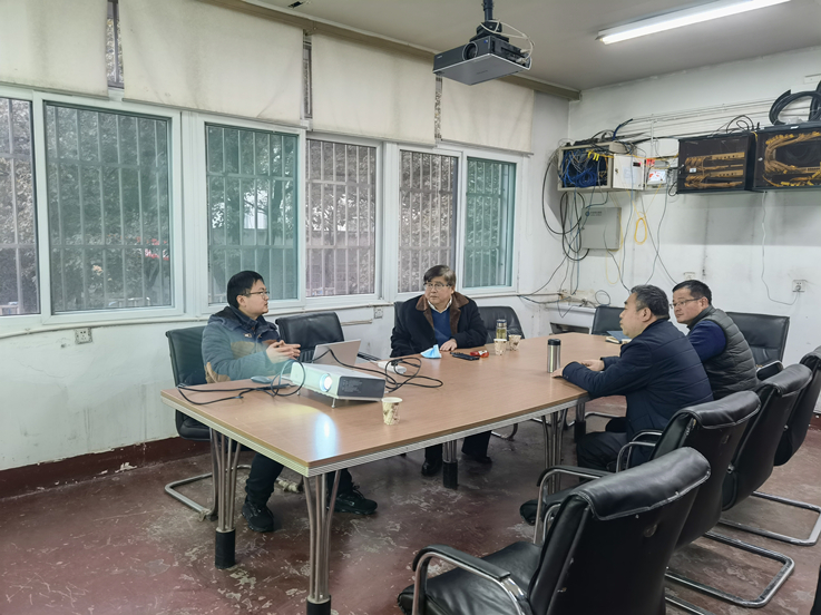 武汉理工大学教授到我校材化学院指导基金申报