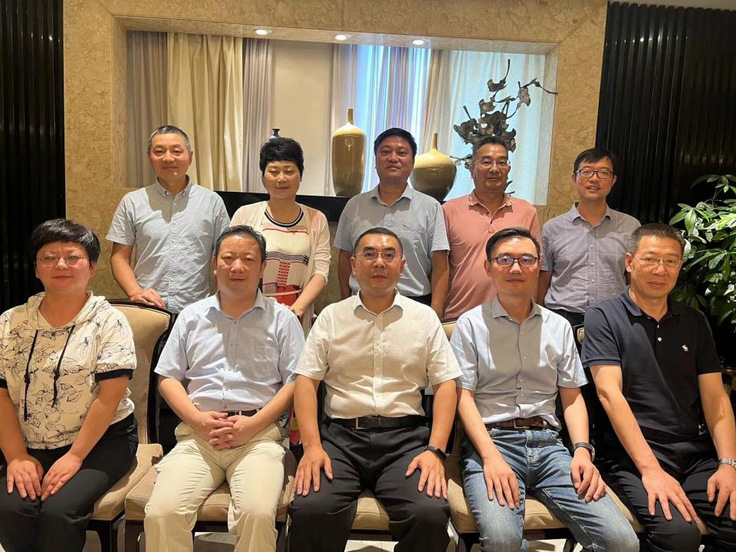 校领导率队赴东南大学研究生院与相关单位调研