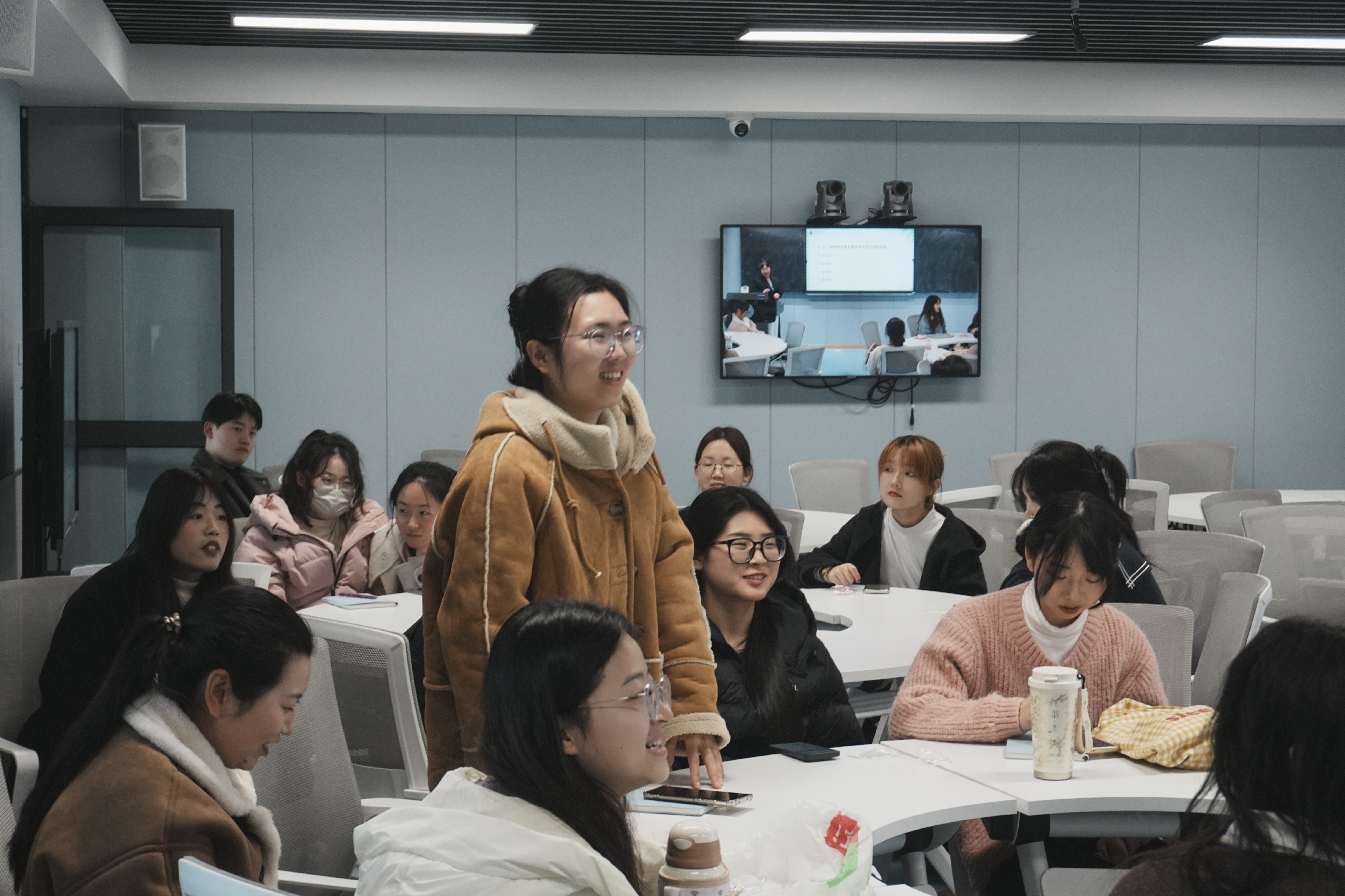 【学院风采】“‘经’帼风华,管漾青春”—— 经济与管理学院成功举办第二十二届女生节系列活动